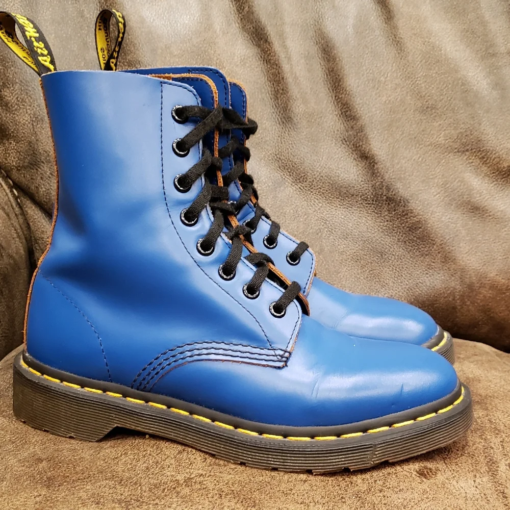 Dr Martens Pascal Boots - Picture 1 of 10
